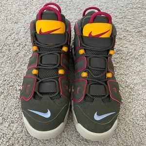 Mens size 11 Nike air
